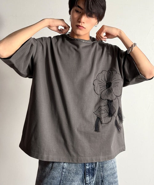 Flower Stitch Applique Design T-Shirt／綿100％フラワーステッチアップリケデザインTシャツ co1150017