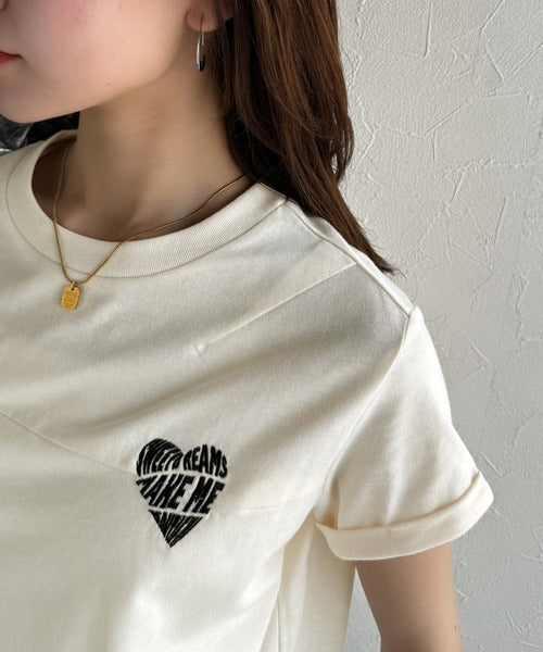 大人のこなれたシンプルスタイル。タックデザインハート刺繍Tシャツ(半袖) ce1050287
