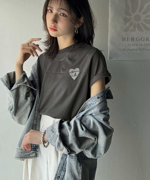 大人のこなれたシンプルスタイル。タックデザインハート刺繍Tシャツ(半袖) ce1050287