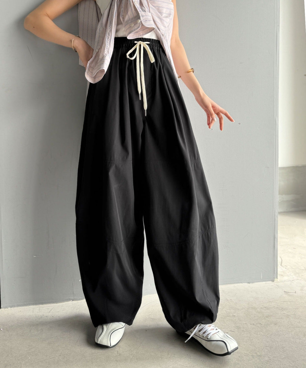 【AYAさんコラボ】タイムレスに愛せる、洗練ワイドシルエット♪ウエストリボン裾ドロストサーカスパンツ ce1015079