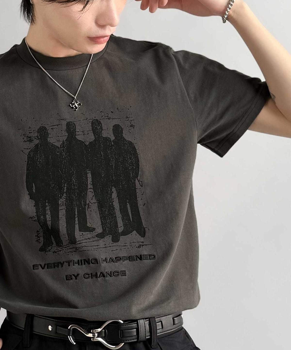 《Haruto×クラシカルエルフコラボ》綿100％メッセージ刺繍入りグラフィックTシャツ（半袖）/Embroidered Message Graphic T-Shirt co1010013