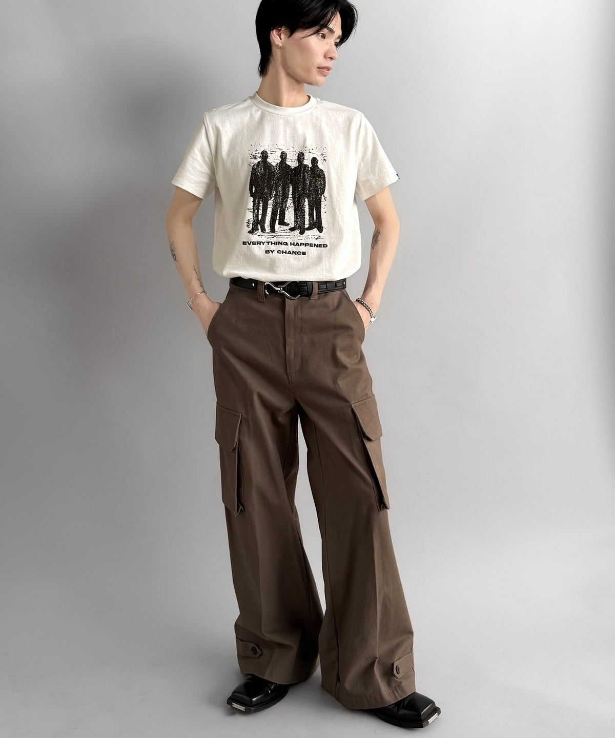 《Haruto×クラシカルエルフコラボ》綿100％メッセージ刺繍入りグラフィックTシャツ（半袖）/Embroidered Message Graphic T-Shirt co1010013