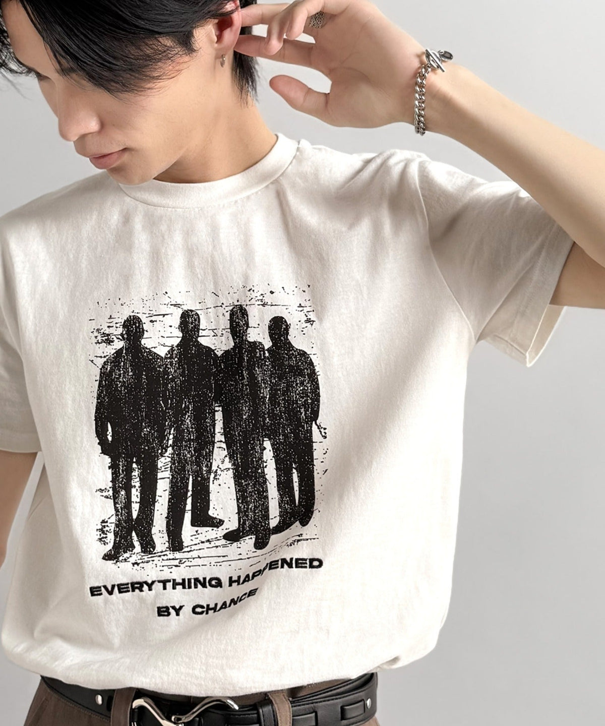 《Haruto×クラシカルエルフコラボ》綿100％メッセージ刺繍入りグラフィックTシャツ（半袖）/Embroidered Message Graphic T-Shirt co1010013