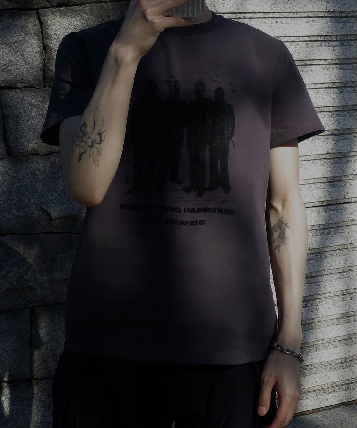 《Haruto×クラシカルエルフコラボ》綿100％メッセージ刺繍入りグラフィックTシャツ（半袖）/Embroidered Message Graphic T-Shirt co1010013