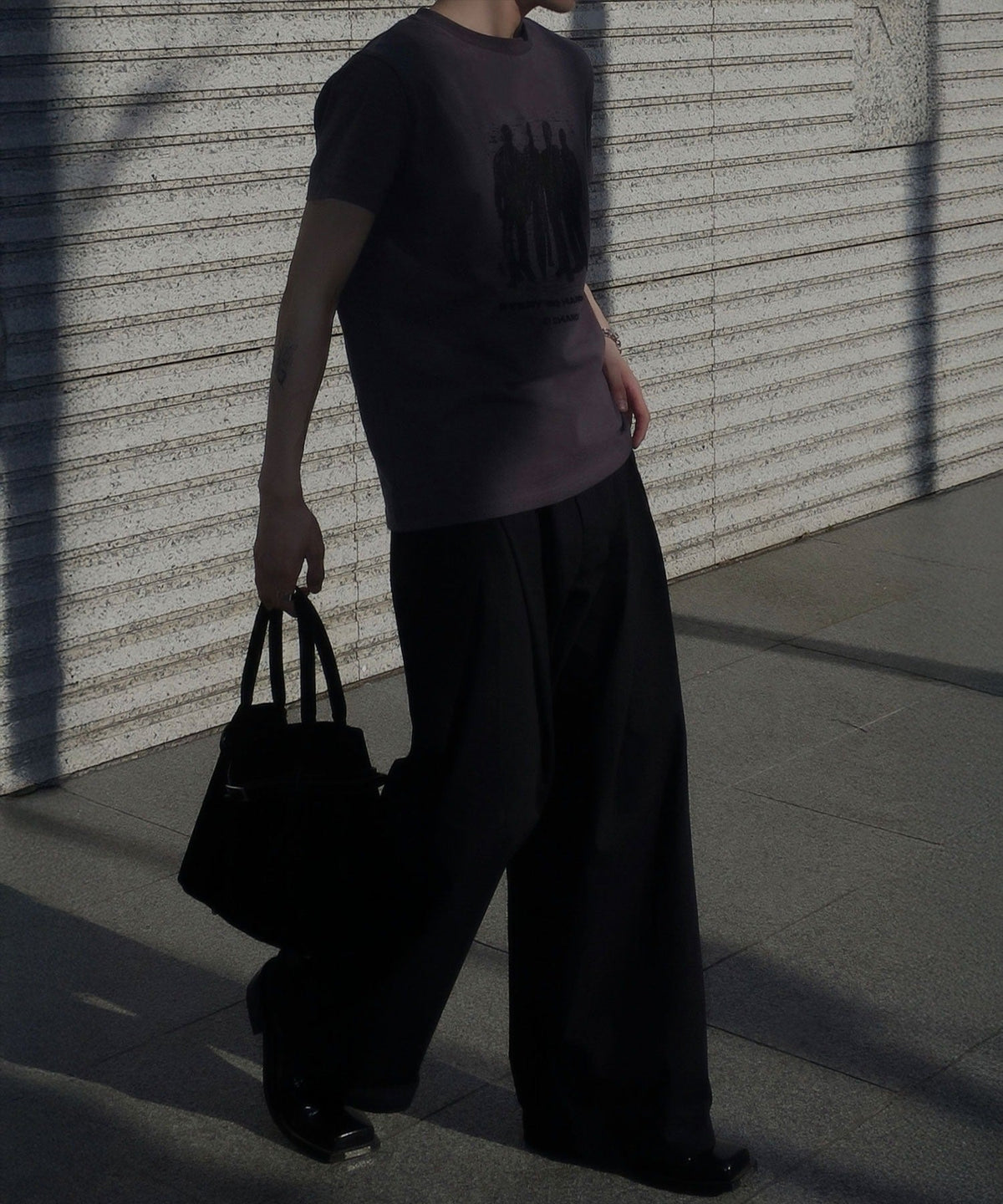 《Haruto×クラシカルエルフコラボ》綿100％メッセージ刺繍入りグラフィックTシャツ（半袖）/Embroidered Message Graphic T-Shirt co1010013