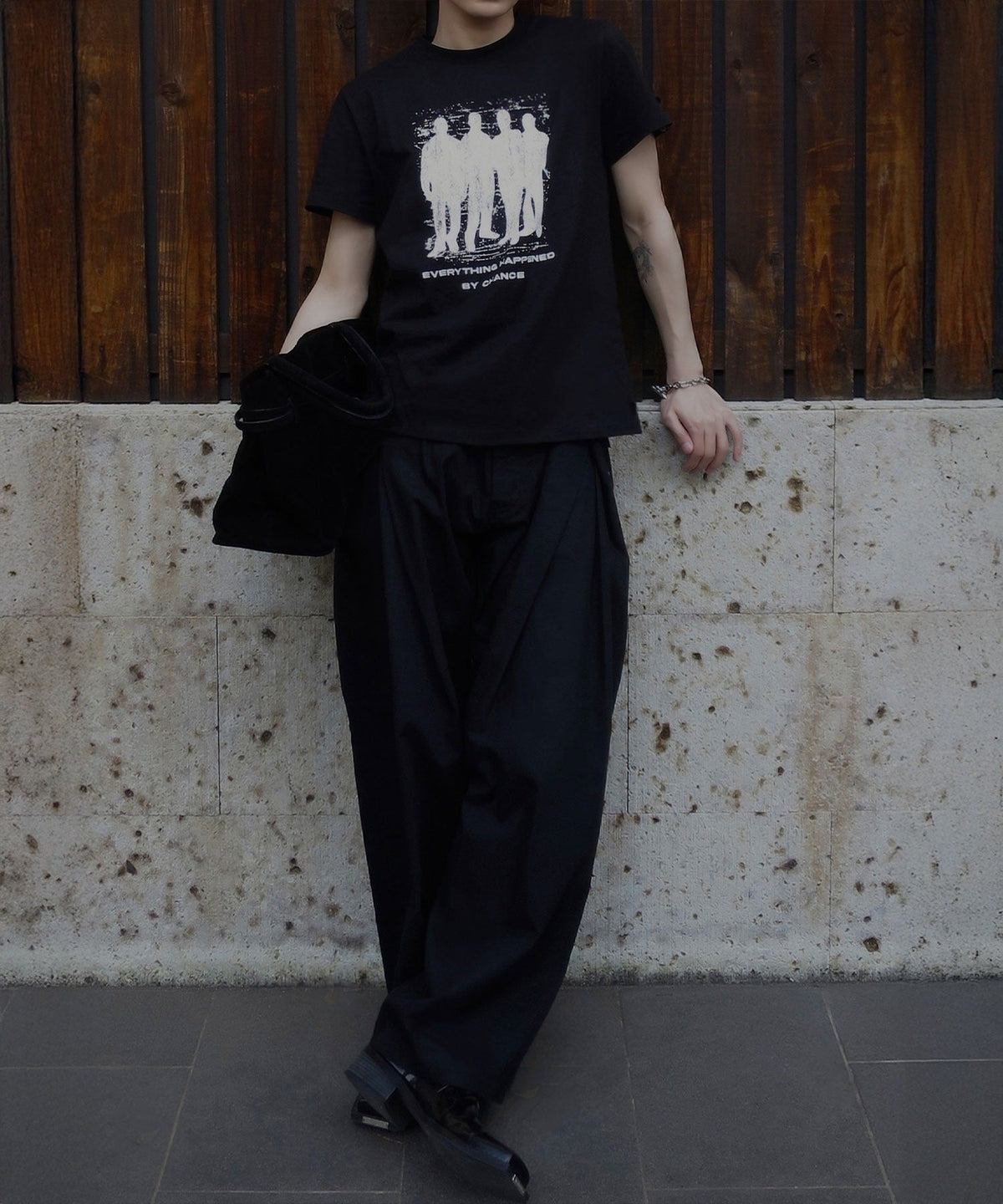 《Haruto×クラシカルエルフコラボ》綿100％メッセージ刺繍入りグラフィックTシャツ（半袖）/Embroidered Message Graphic T-Shirt co1010013