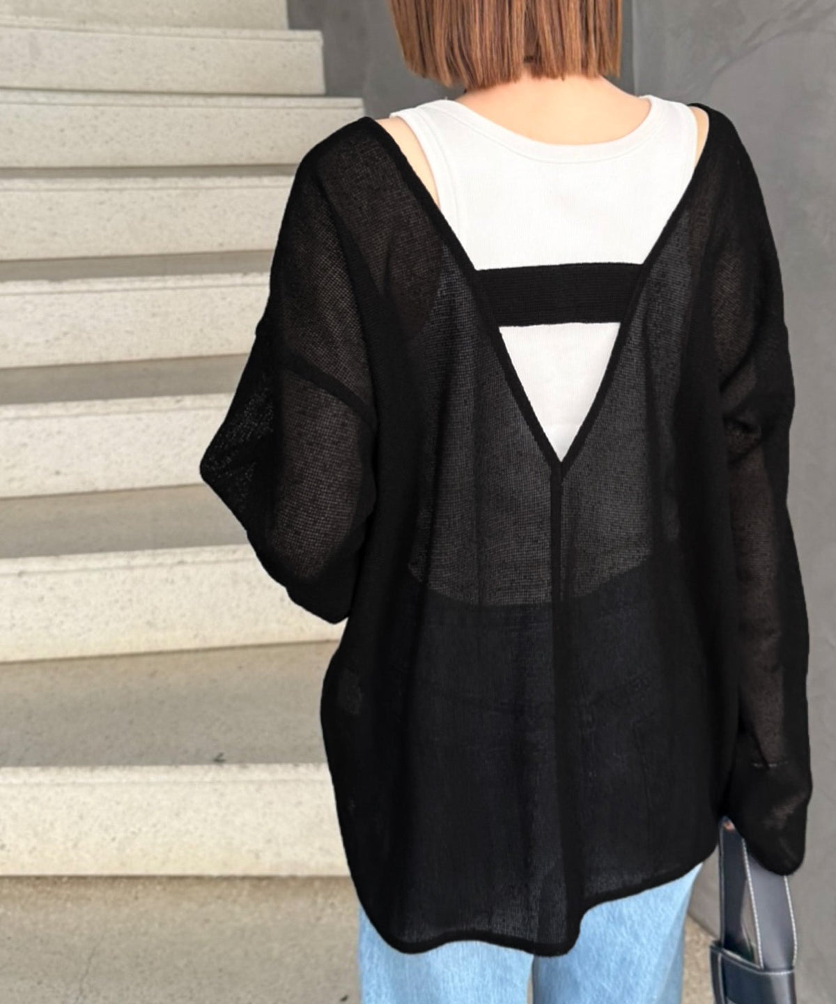 《sayo×クラシカルエルフコラボ》いつもの服に+1。ちょうどいい抜け感を。深Uネックバックベルトメッシュトップス ce1010445