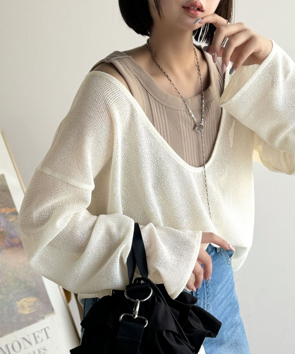 《sayo×クラシカルエルフコラボ》いつもの服に+1。ちょうどいい抜け感を。深Uネックバックベルトメッシュトップス ce1010445