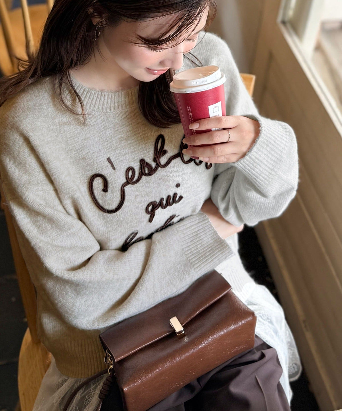 【mily bilet】おしゃれ女子の今シーズンイチ押し♪カラーコード刺繍ミックスニットプルオーバー mi1329045