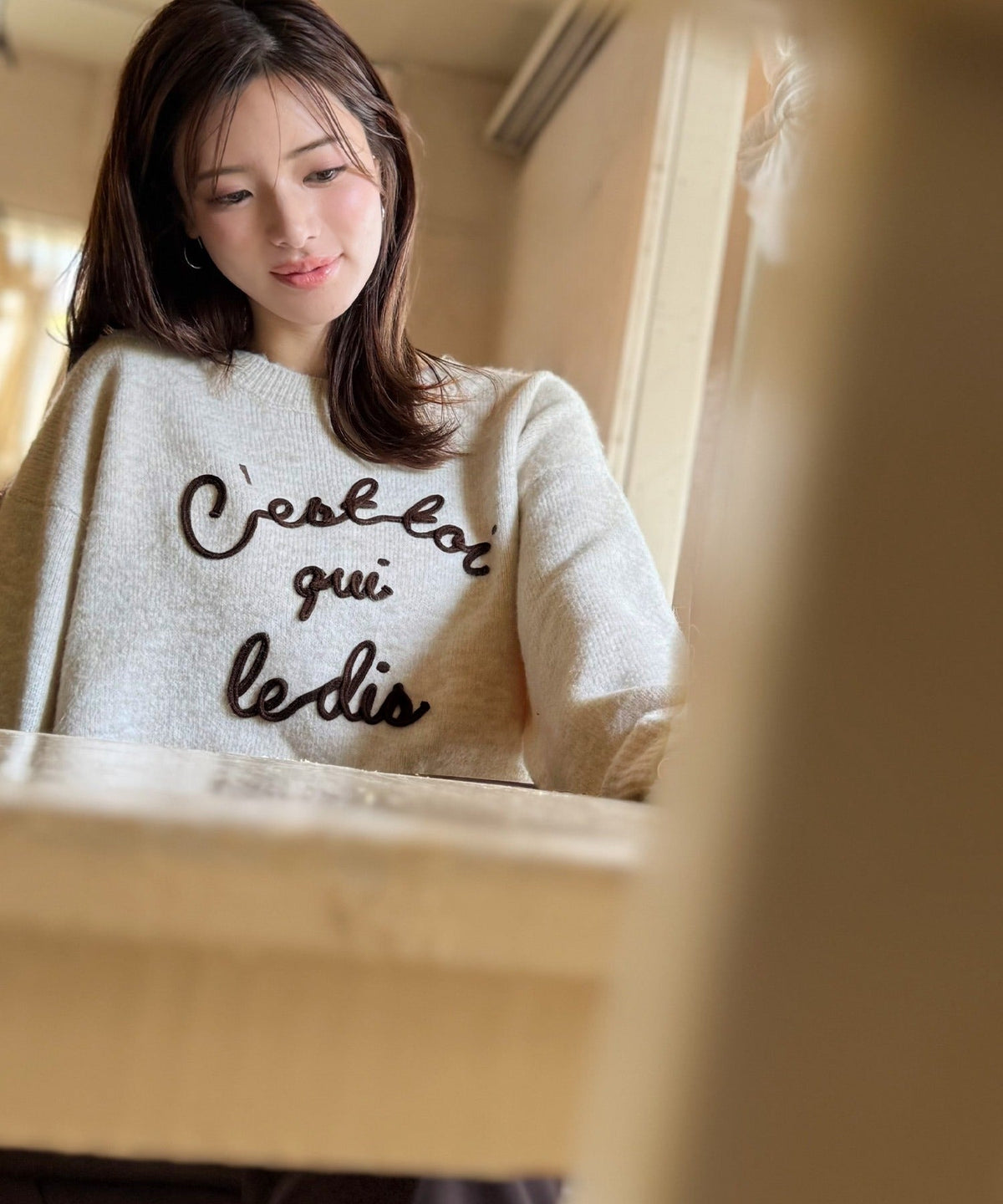 【mily bilet】おしゃれ女子の今シーズンイチ押し♪カラーコード刺繍ミックスニットプルオーバー mi1329045