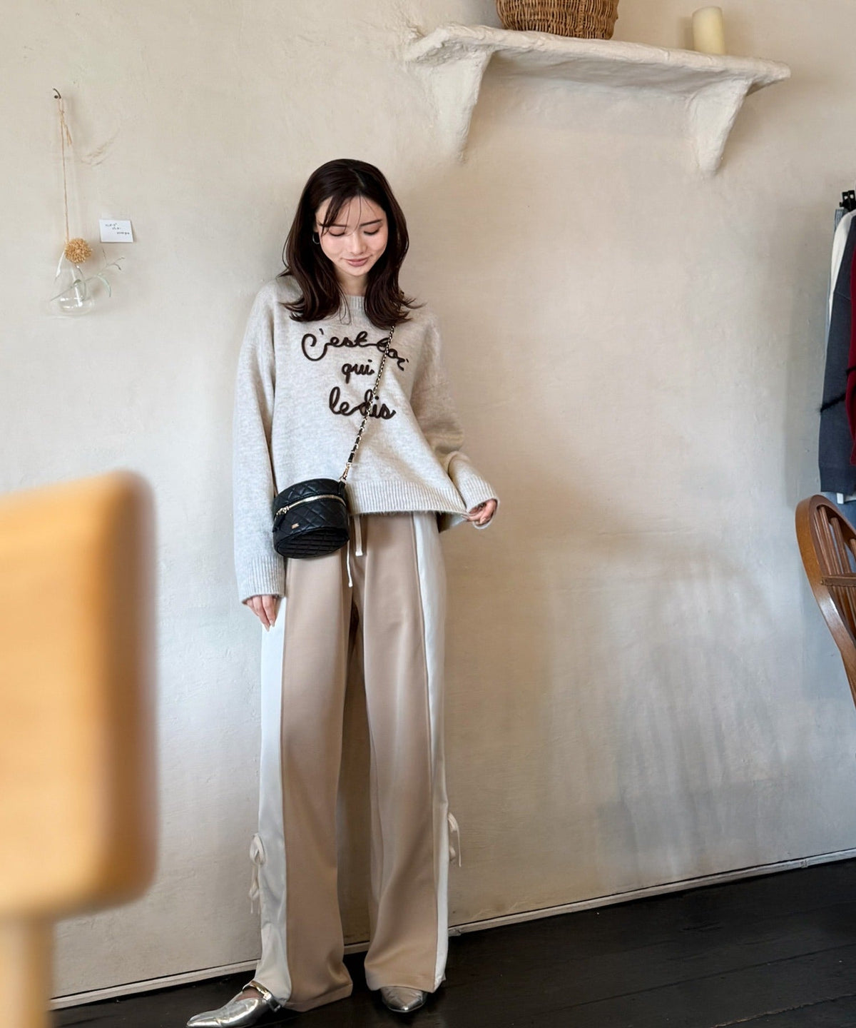 【mily bilet】おしゃれ女子の今シーズンイチ押し♪カラーコード刺繍ミックスニットプルオーバー mi1329045