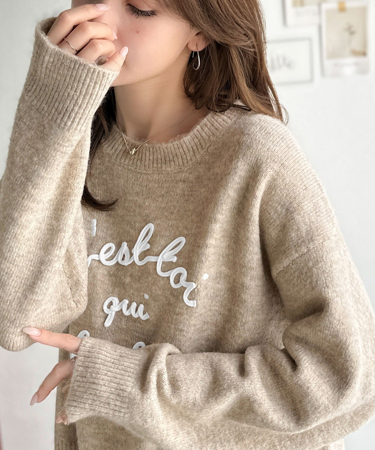 【mily bilet】おしゃれ女子の今シーズンイチ押し♪カラーコード刺繍ミックスニットプルオーバー mi1329045