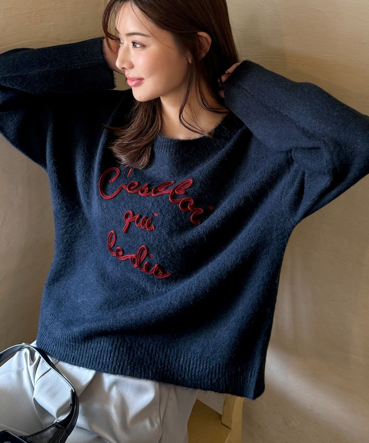 【mily bilet】おしゃれ女子の今シーズンイチ押し♪カラーコード刺繍ミックスニットプルオーバー mi1329045