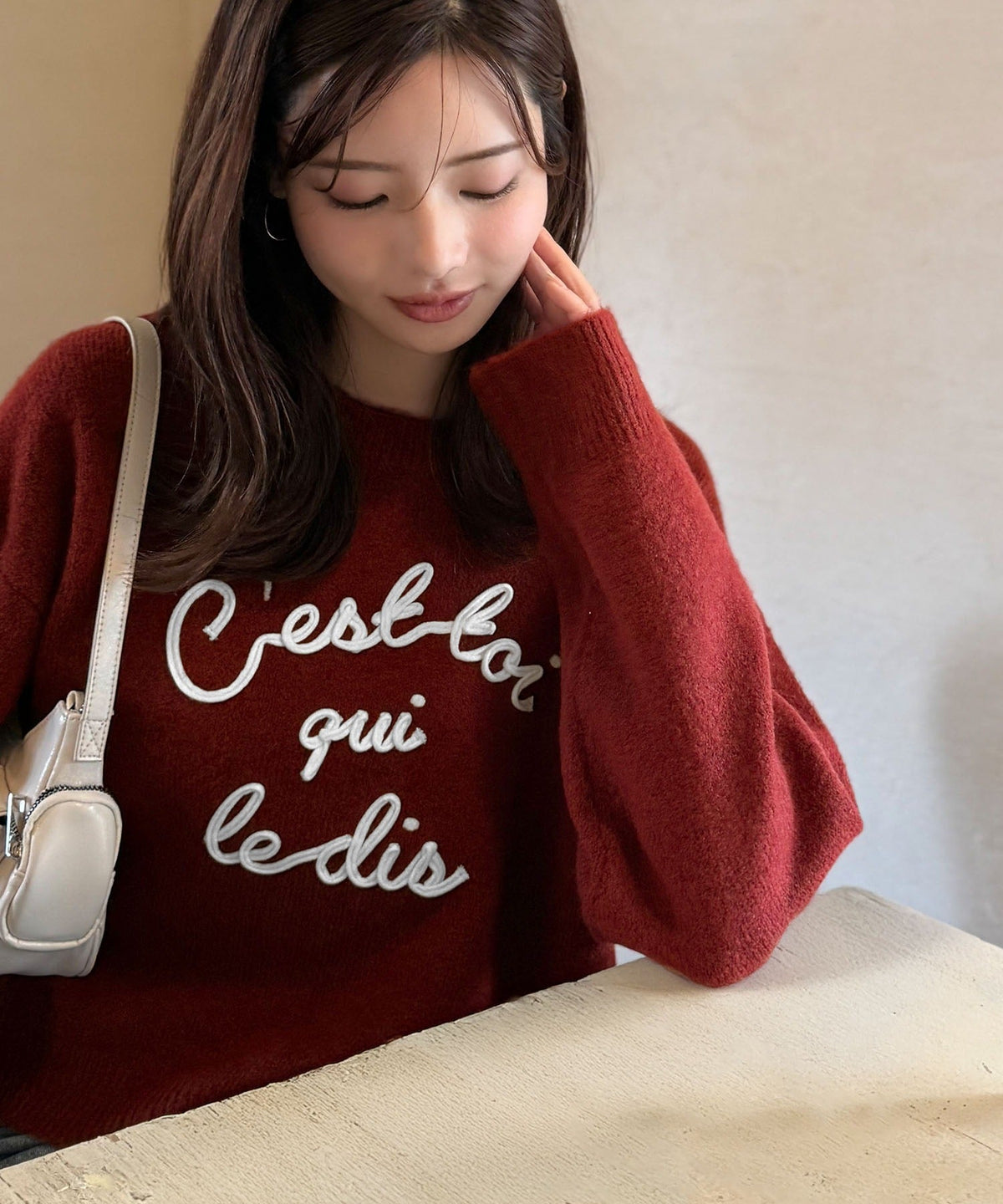 【mily bilet】おしゃれ女子の今シーズンイチ押し♪カラーコード刺繍ミックスニットプルオーバー mi1329045