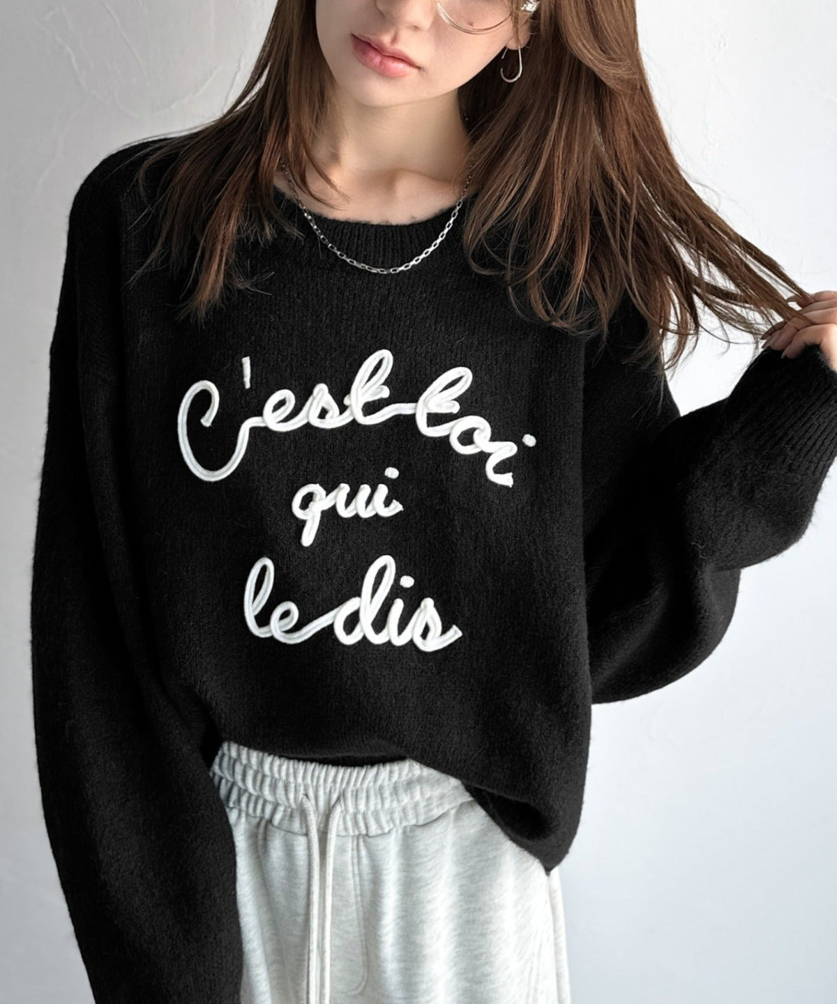 【mily bilet】おしゃれ女子の今シーズンイチ押し♪カラーコード刺繍ミックスニットプルオーバー mi1329045