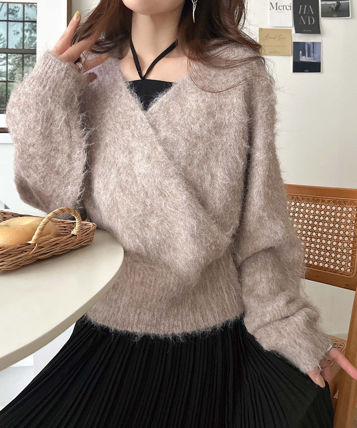 これでコーデ完成の優秀セット！カシュクールウール混ニット×キャミワンピース（セットアイテム） ce1070263
