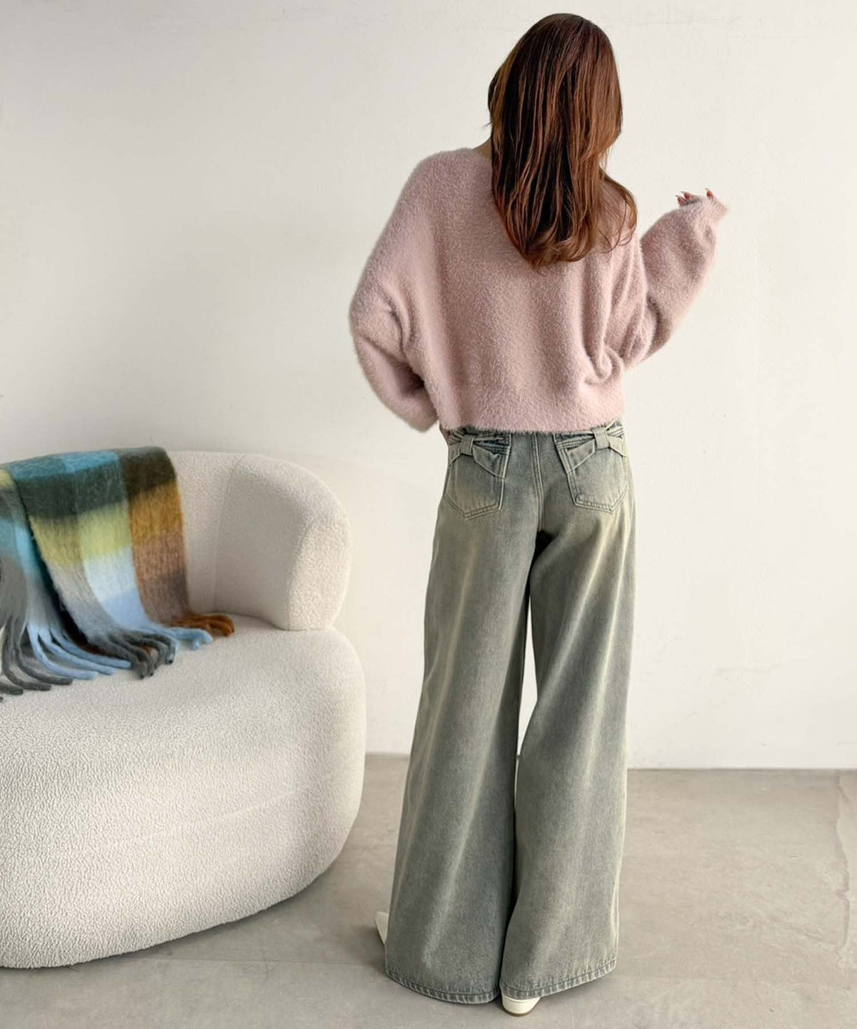 【mily bilet】バックスタイルまで抜かりなく可愛い。バッグリボンポケットワイドデニムパンツ mi0909033
