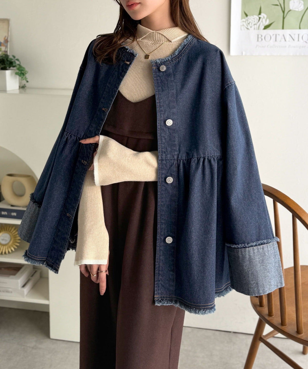《daaco×クラシカルエルフコラボ》スタイリングが一気に垢抜ける。上品配色が映える袖スリット入り前後2WAYハイネックリブニット ce1350010