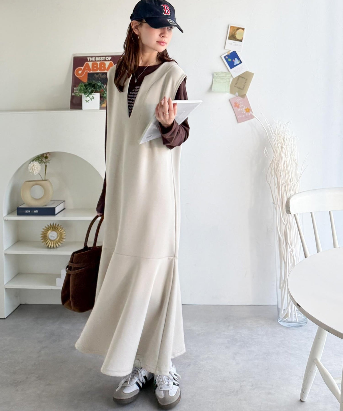 《daaco×クラシカルエルフコラボ》着回し抜群、一枚でフェミニンな抜け感をプラス♪キーネックダンボールロングワンピース ce1010514