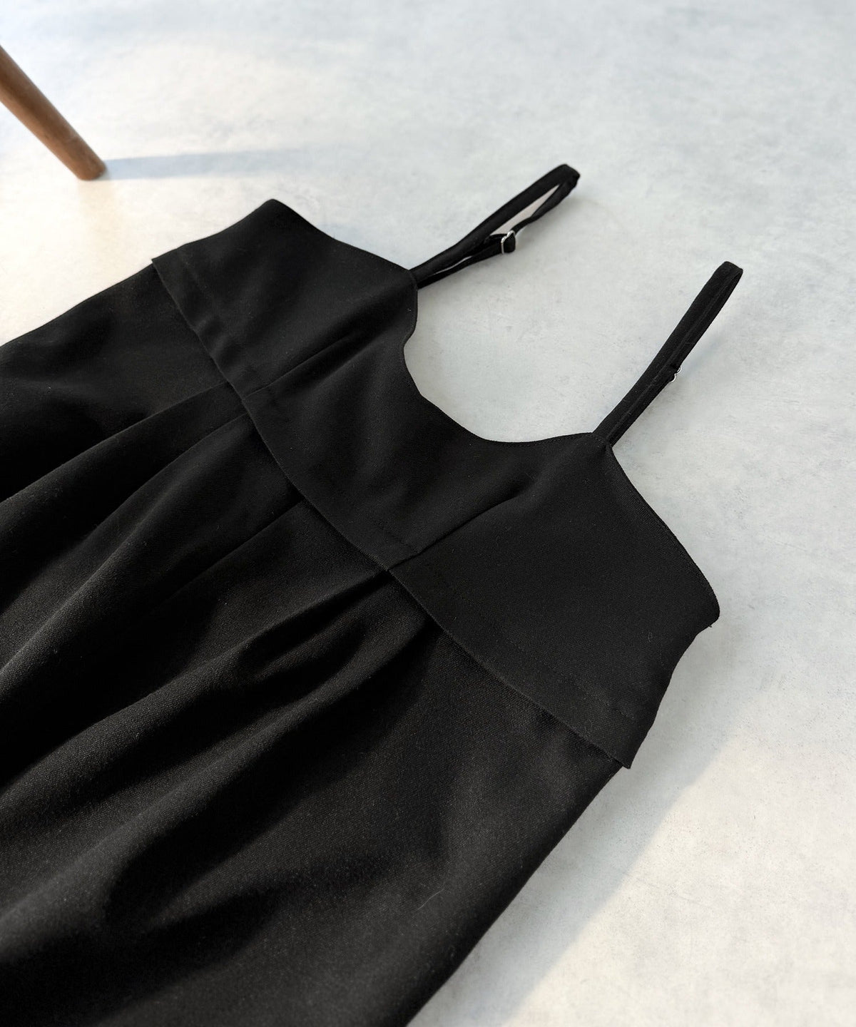 《daaco×クラシカルエルフコラボ》やさしさ香る秋冬レイヤード。キャミデザインワイドサロペットパンツ ce1015094