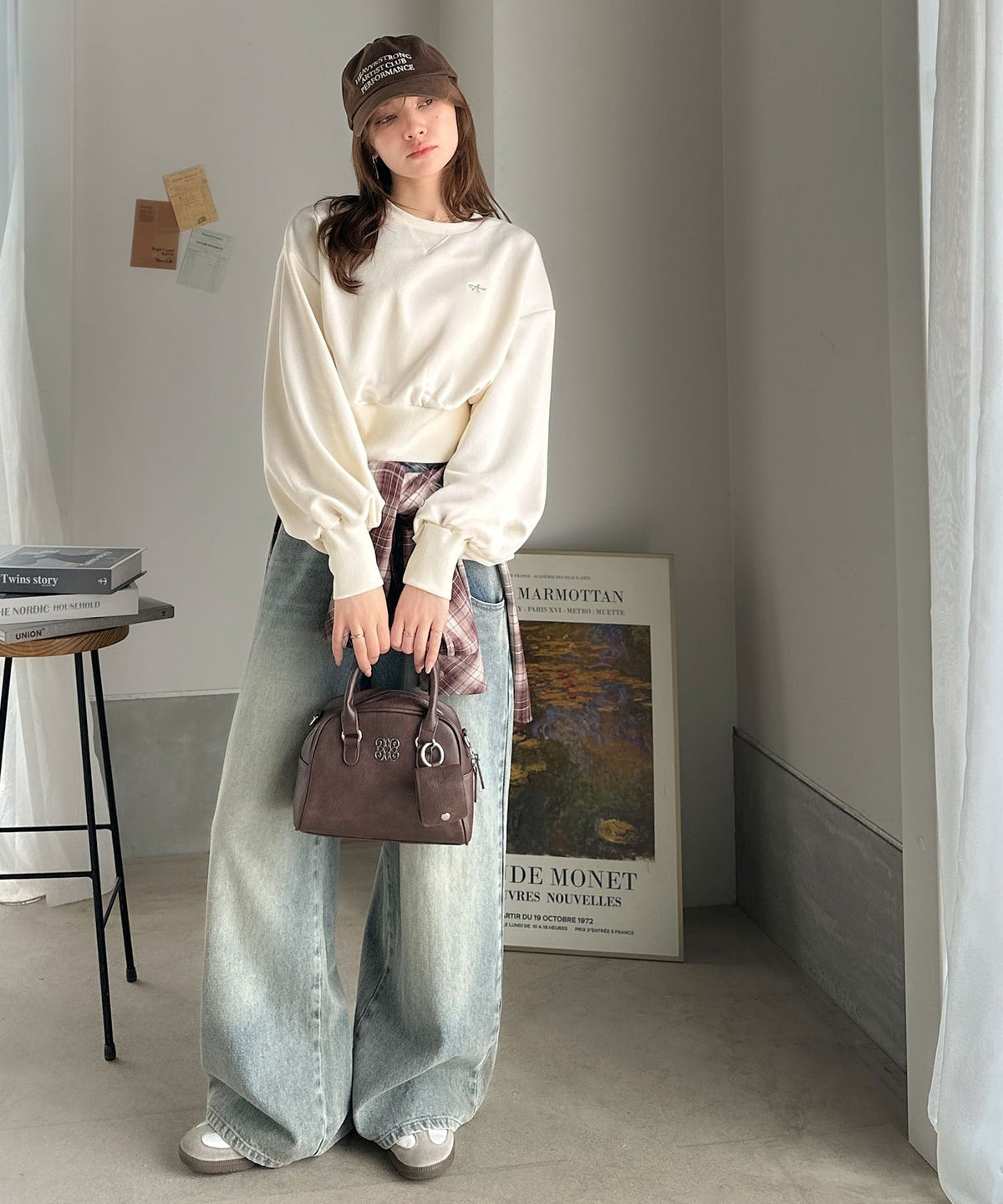 《AYA×クラシカルエルフコラボ》カジュアルなのにちゃんと女っぽ♪胸元刺繍が映える。クロップド丈裏毛スウェット（セットアップ可） ce1010520