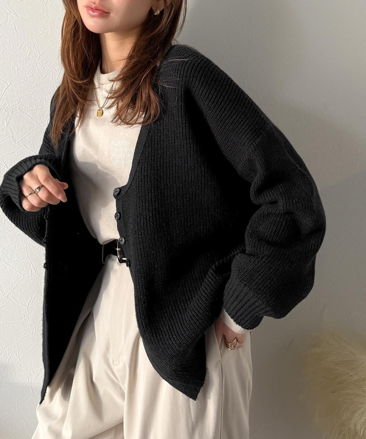 《marina×クラシカルエルフコラボ》ヘルシーな肌見せで上品さを演出♪2way仕様の万能深Uニットカーディガン ce1350009