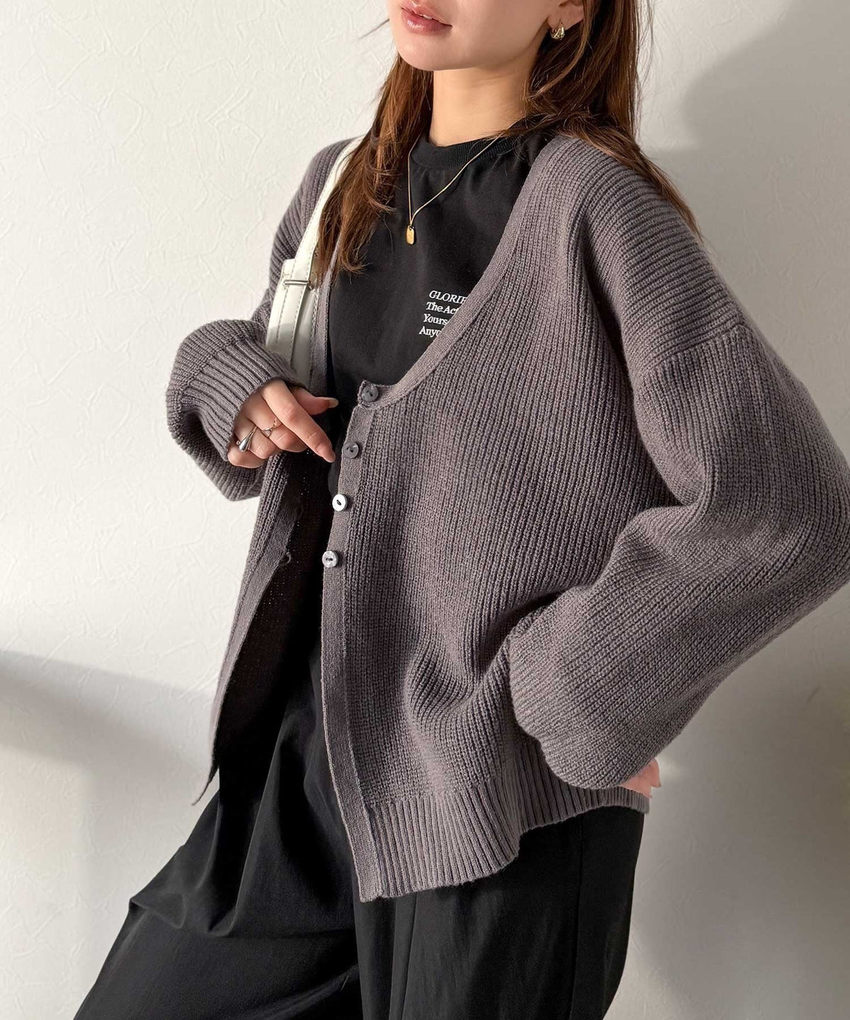 《marina×クラシカルエルフコラボ》ヘルシーな肌見せで上品さを演出♪2way仕様の万能深Uニットカーディガン ce1350009
