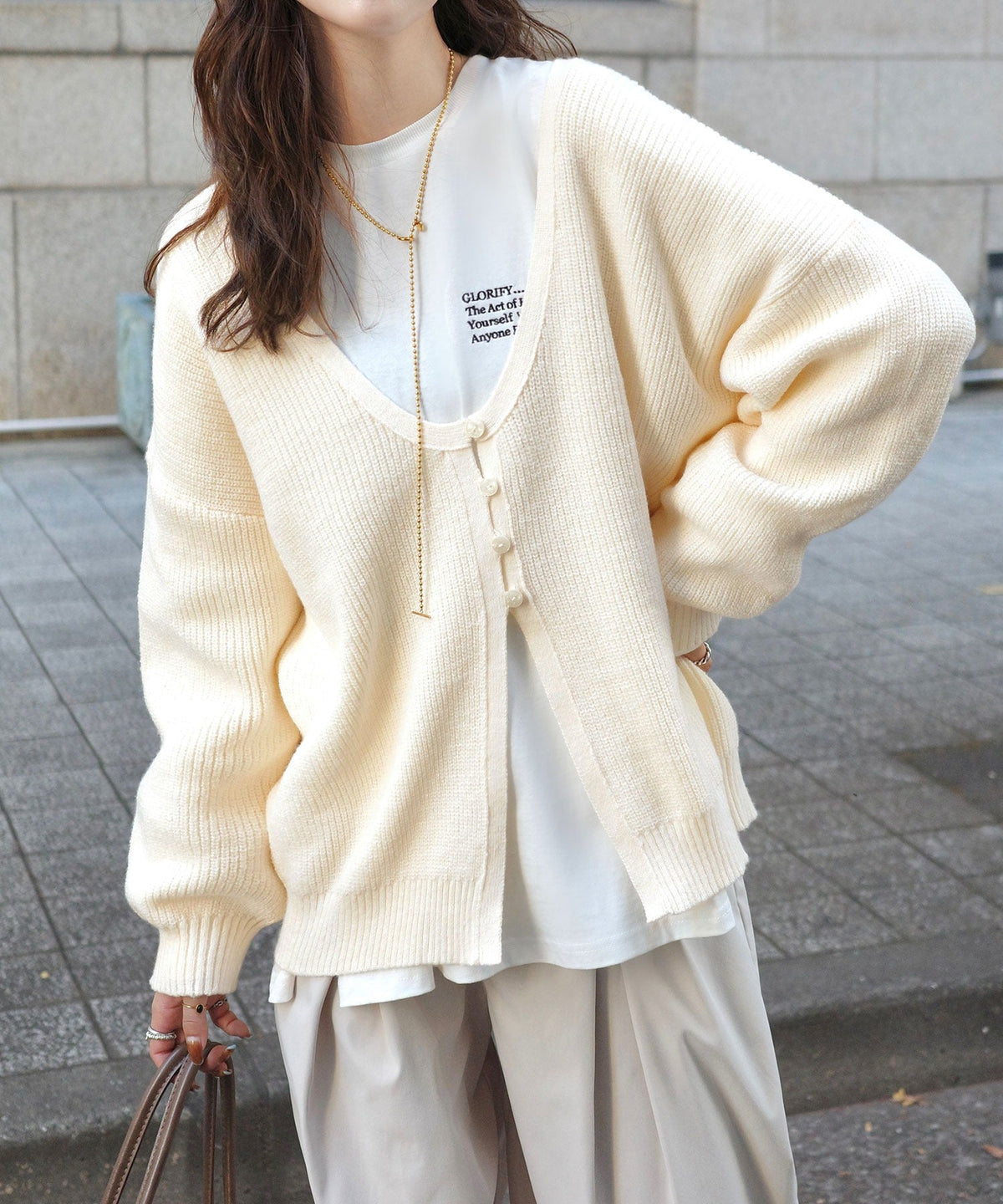 《marina×クラシカルエルフコラボ》ヘルシーな肌見せで上品さを演出♪2way仕様の万能深Uニットカーディガン ce1350009