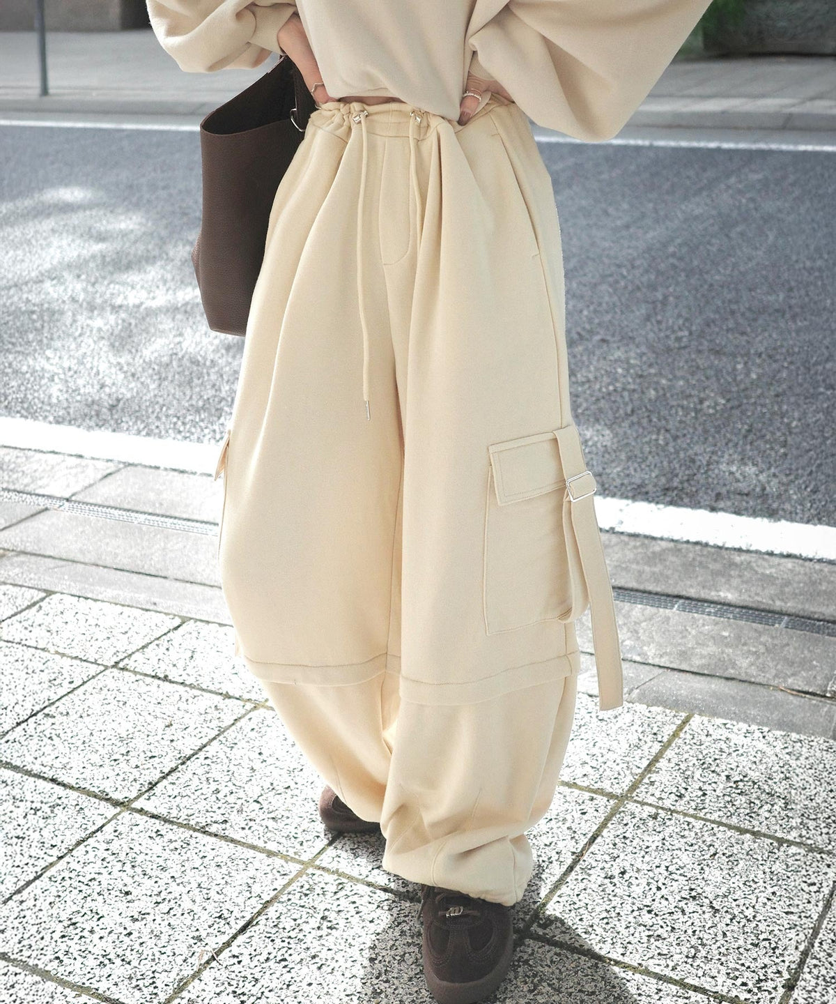 《marina×クラシカルエルフコラボ》トレンド感のあるワイドシルエット、大人の抜け感を演出♪裏毛スウェットカーゴパンツ ce1015090