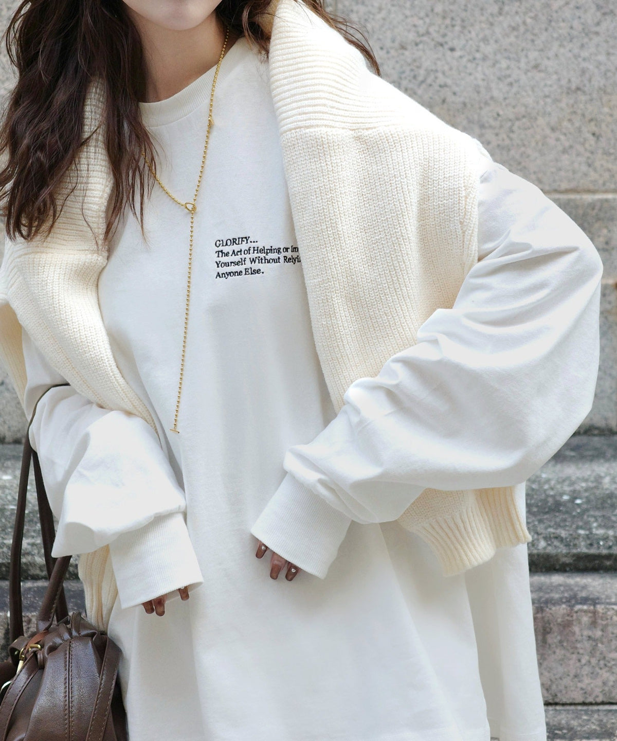 《marina×クラシカルエルフコラボ》ベーシックに今っぽバランスの“余裕”をプラス。綿100％胸刺繍入りロンT ce1010510