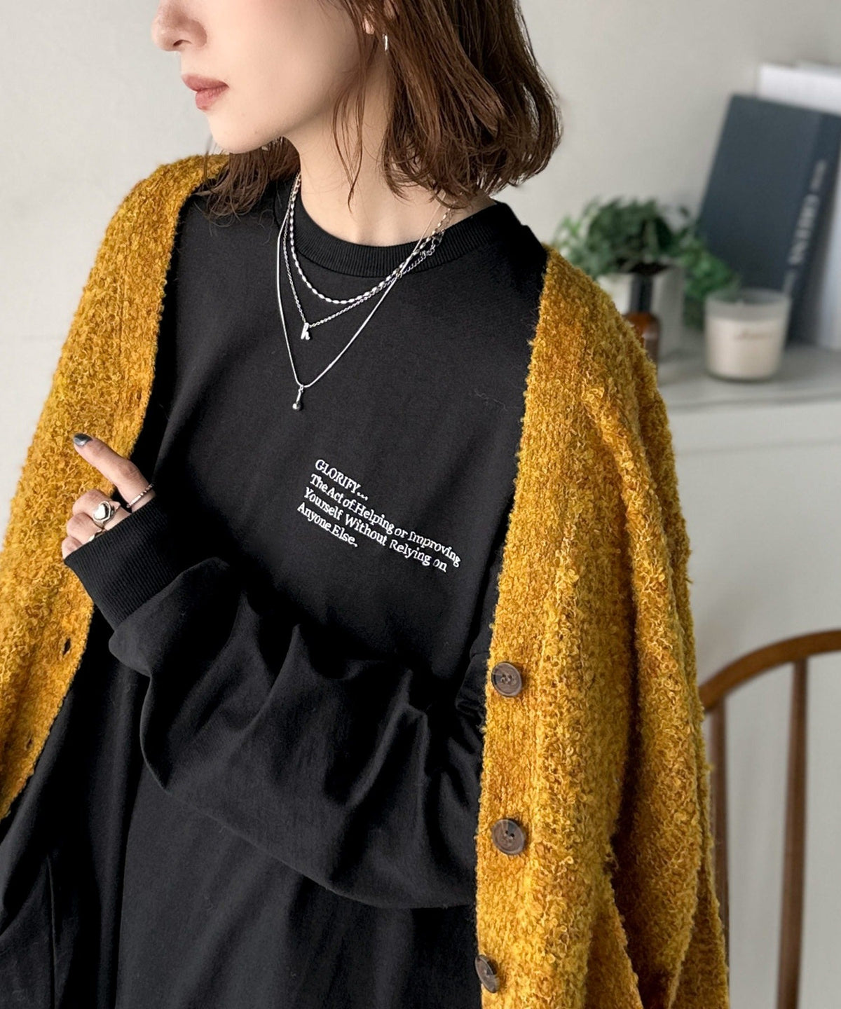 《marina×クラシカルエルフコラボ》ベーシックに今っぽバランスの“余裕”をプラス。綿100％胸刺繍入りロンT ce1010510