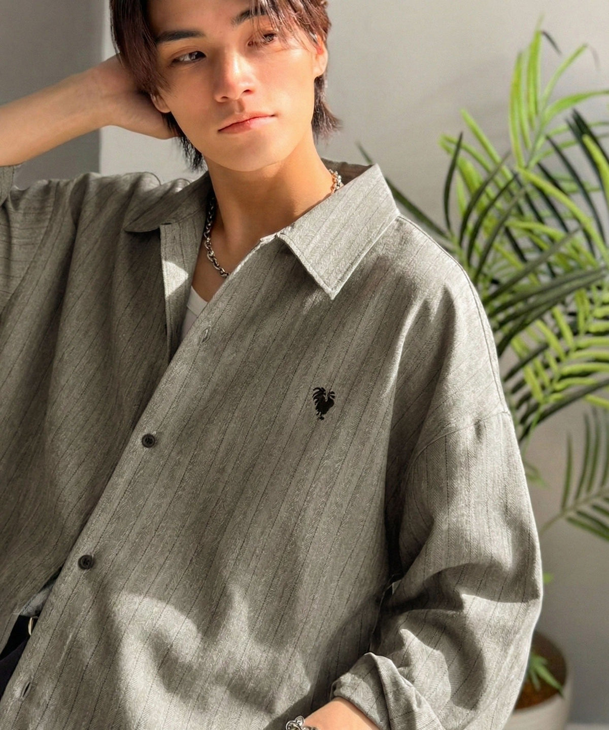 【Classical Origin】「大人のさりげなさ。」刺繍入りストライプ柄オーバーサイズシャツ（長袖）/Embroidered Stripe Pattern Oversized Shirt co1010023