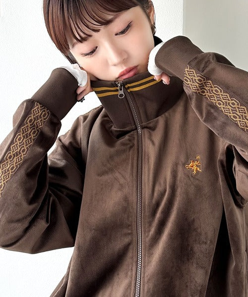 大人の旬スタイル！胸刺繍ベロアトラックジャケット ce1260042