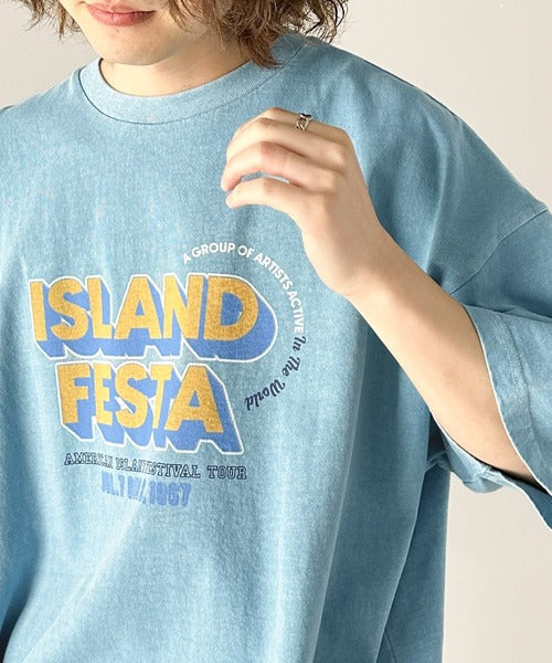 《JAVA ジャバコラボ》こなれた大人カジュアルスタイルの主役に。綿100%フェスロゴピグメントTシャツ jv1029046