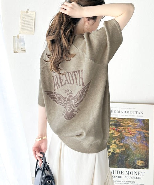 《JaVa ジャバコラボ》大人のカジュアルトップス。前後2way ラグラン半袖グラフィックニットTシャツ jv1050169