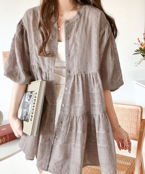 1枚で旬顔！シアー刺繍3WAYバルーンスリーブティアードブラウス ce1070094