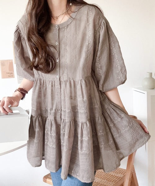 1枚で旬顔！シアー刺繍3WAYバルーンスリーブティアードブラウス ce1070094