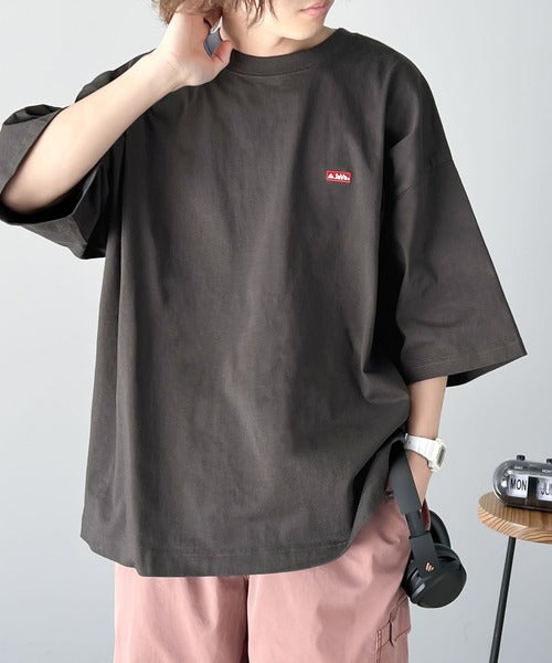 《Javaジャバコラボ》【sustaina+】韓国レシピ刺繍で気分上々。綿100％ビッグシルエットTシャツ jm1050170