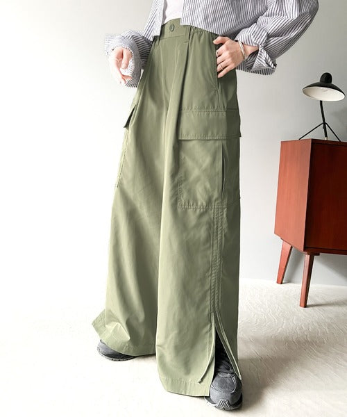 《JaVa ジャバコラボ》大人のボリュームボトムス。ナイロン裾シャーリングワイドカーゴパンツ jv0940186