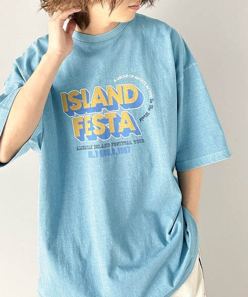 《JAVA ジャバコラボ》こなれた大人カジュアルスタイルの主役に。綿100%フェスロゴピグメントTシャツ jv1029046
