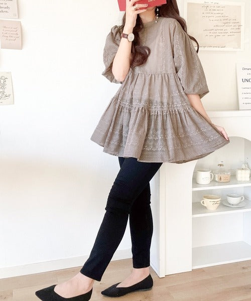 1枚で旬顔！シアー刺繍3WAYバルーンスリーブティアードブラウス ce1070094