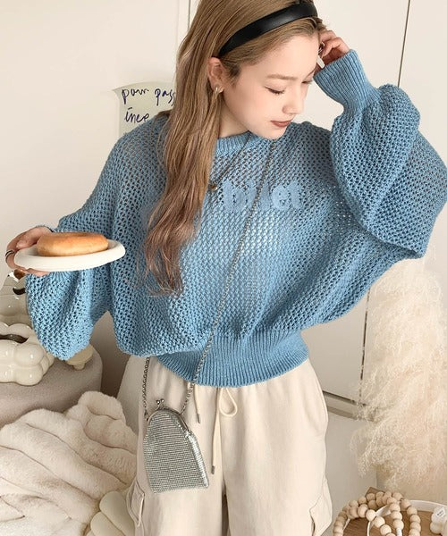 【mily bilet】シーズンムードが一気にUP！胸刺繍メッシュニットプルオーバー mi1029044