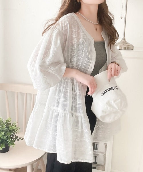 1枚で旬顔！シアー刺繍3WAYバルーンスリーブティアードブラウス ce1070094