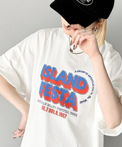 《JAVA ジャバコラボ》こなれた大人カジュアルスタイルの主役に。綿100%フェスロゴピグメントTシャツ jv1029046
