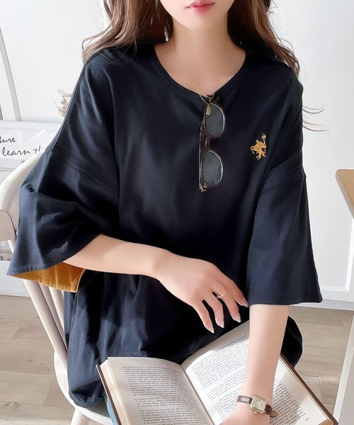 プラスワンでトレンド感UP。綿100%胸刺繍リバーシブルTシャツ ce1050179