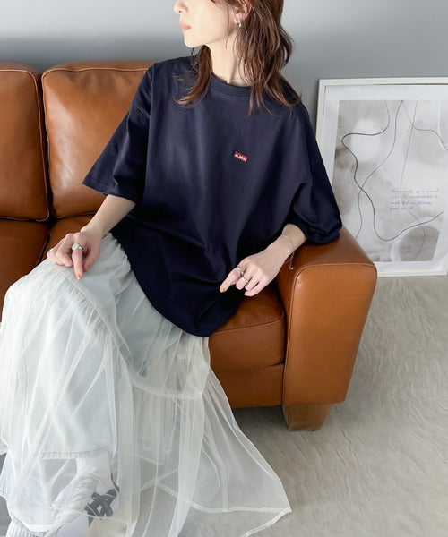 《Javaジャバコラボ》【sustaina+】バック刺繍で抜かりなくキマる。綿100％レシピ刺繍ビッグTシャツ jv1050170