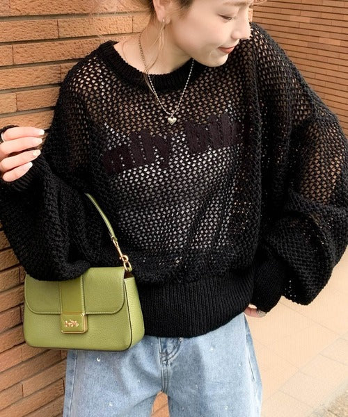【mily bilet】シーズンムードが一気にUP！胸刺繍メッシュニットプルオーバー mi1029044