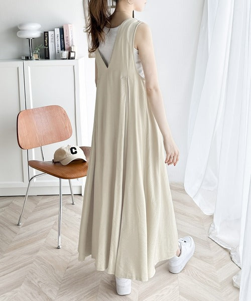 大人のAラインシルエット。前後2way深Vネックフレアロングワンピース ce0940180