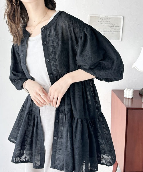 1枚で旬顔！シアー刺繍3WAYバルーンスリーブティアードブラウス ce1070094