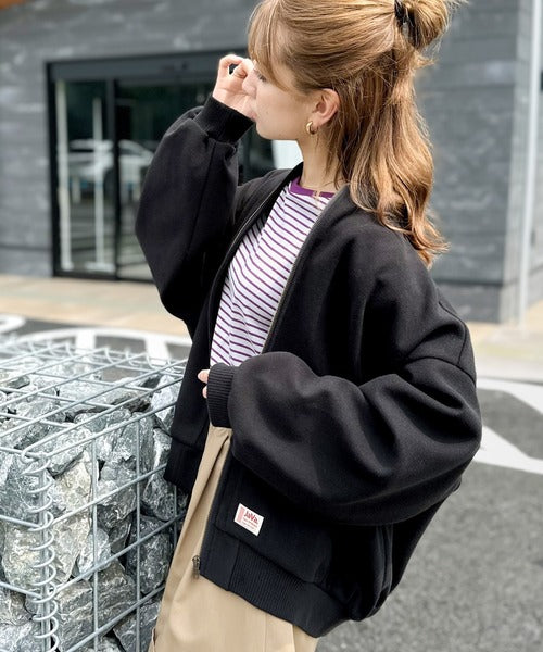 《Javaジャバコラボ》ゆったりシルエットが旬なライトメルトンライクブルゾン jv1070050